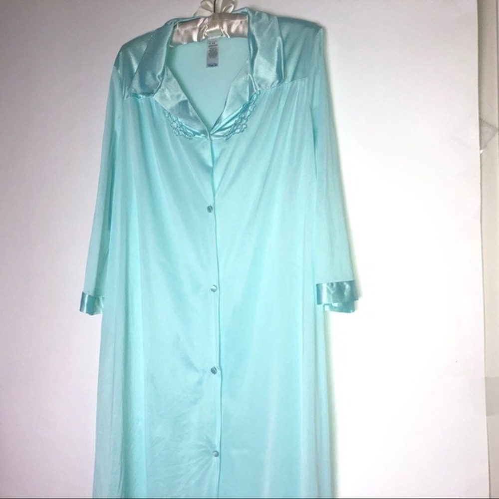 Vanity Fair Nylon Sleepwear Robe Light Green Medium